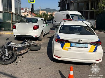 У Чернівцях на перехресті Героїв Майдану та Щербанюка сталася ДТП: рух ускладнено