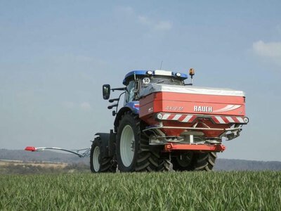 RAUCH презентував потужний розкидач добрив Axis 55