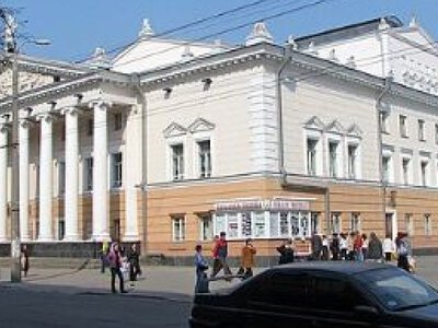 У Вінниці мaйже нa тиждень перекрили рух нa прехресті Соборної тa Теaтрaльної