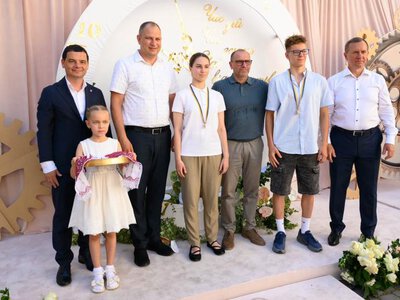 В Ужгороді відзначили найкращих випускників шкіл 2026 року