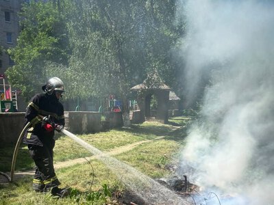 За добу на Буковині сталося дев’ять надзвичайних подій: горіли суха трава, сміття та господарська будівля