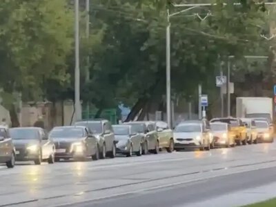 Паливна криза на росії дісталася Москви: бензин зник із багатьох АЗС