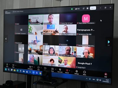 На Закарпатті запускають новий алгоритм захисту бізнесу: підприємцям пояснили, як уникнути ризиків під час війни