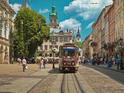 Революція для архітектури: у Львові дозволили сонячні панелі на історичних будівлях