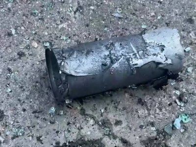  Російський дрон атакував багатоповерхівку в Центральному районі Херсона. ВІДЕО 