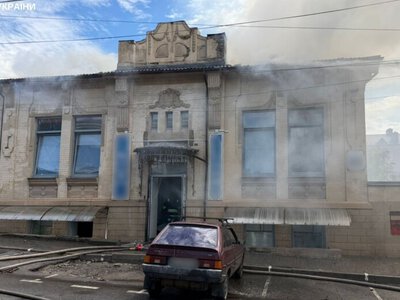 Росія атакувала Запоріжжя ракетами та дронами: є поранені, пошкоджені будинки й склади