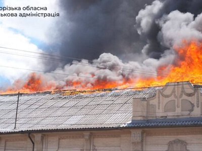 Удар рф по Запоріжжю: у місті масштабна пожежа, дев'ятеро поранених