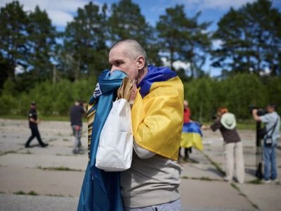 Проведено черговий обмін полоненими: 160 українських захисників повернулися додому
