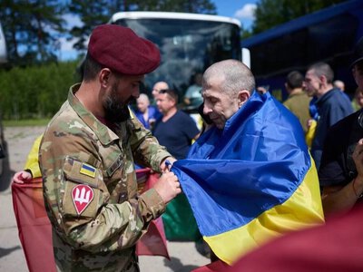  З полону РФ звільнили 160 українських військових 