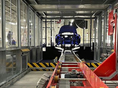 Tesla розширює виробництво у Німеччині тлі скорочень у Volkswagen