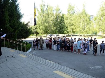 Меморіальну дошку Богдану Дзедзелі відкрили у рівненському ліцеї
