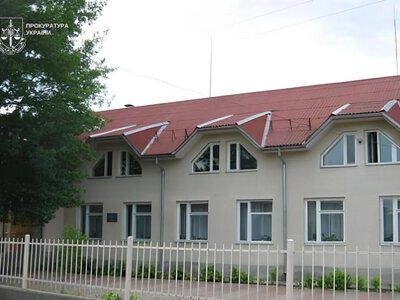 Фіктивне працевлаштування для відстрочки та понад 230 тисяч гривень збитків: викрито директора ліцею