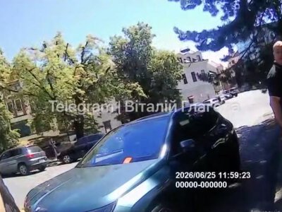 В Ужгороді водій накинувся з кулаками та матюками на поліцейського через 170 гривень штрафу
