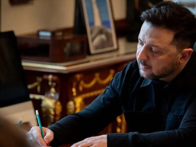 Україна продовжила санкції проти майже 70 колаборантів і російського ВПК
