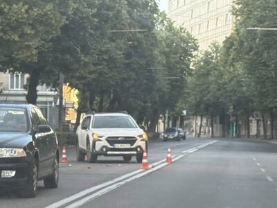 У центрі Житомира легковик збив пішохода: чоловіка госпіталізували