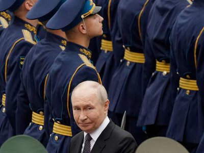 Російські “яструби” закликають Путіна до виходу з переговорів