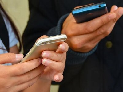Путін підписав закон про створення державної бази всіх мобільних телефонів росіян