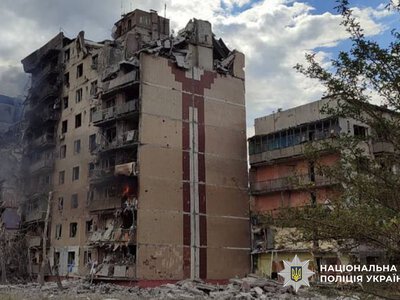 На Дружківку росіяни скинули вісім авіабомб: поранили людей та пошкодили 12 будинків (фото)