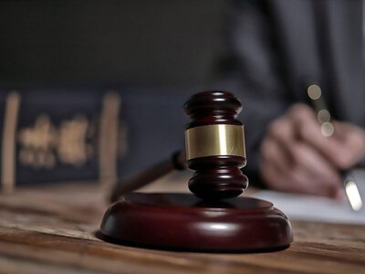 Крок до вступу в ЄС: як британській судді допомагають українцям підготувати реформу права