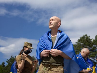 Батько хокеїста Іллі Криклі, захисник “Азовсталі” Олександр Крикля повернувся додому після чотирьох років російського полону