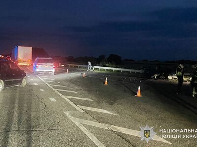 На Львівщині в ДТП загинув 19-річний водій, ще двоє людей травмовані