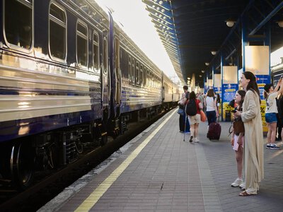 Кондиціонери працюватимуть у спеку: Укрзалізниця запустила нові вагони до трьох міст