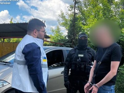 У Києві викрили дві схеми ухилення від служби за хабарі до $13 000 — подробиці