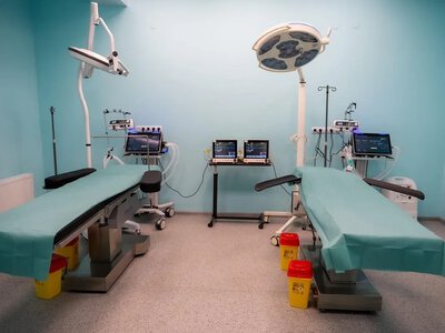 Двоє гуманітарників все ще в лікарні після обстрілу Новопетрівки на Херсонщині