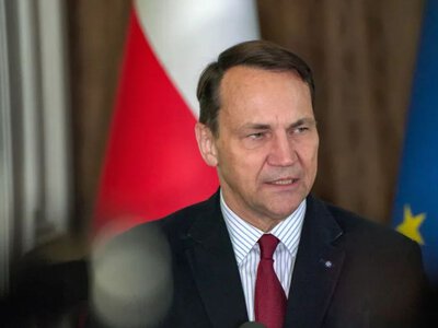 Путін може готувати операцію для нападу на НАТО під фальшивим прапором, – Сікорський