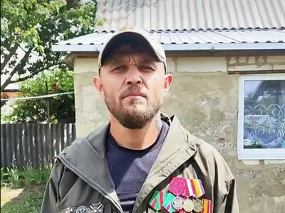 У росії поліція провела обшук у військового, який записав звернення до путіна