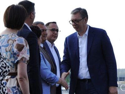 Президент Сербії Вучич заявив, що піде у відставку за кілька тижнів