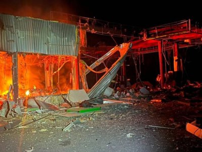 Рф вдарила по Дніпропетровщині: горіли АЗС і спортшкола, є поранені