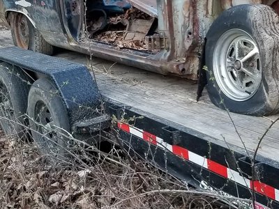 Іржавий і випатраний: як виглядає надзвичайно рідкісний Plymouth GTX за 12 500 доларів (ВІДЕО)