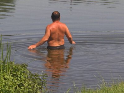 На Волині перевірили якість води у річках та озерах: на яких пляжах можна купатися
