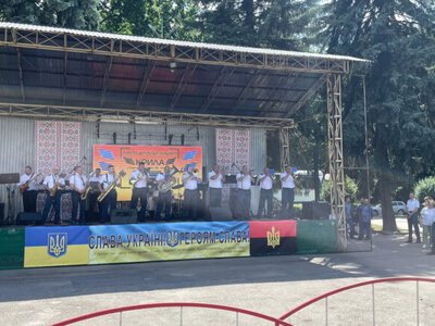 До Дня Конституції у Вінниці провели благодійний фестиваль польової кухні на підтримку військових
