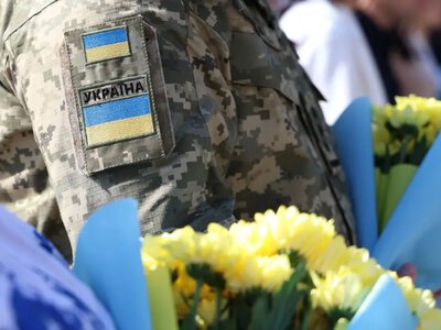 30 років Основному Закону: на Хмельниччині відзначили День Конституції України