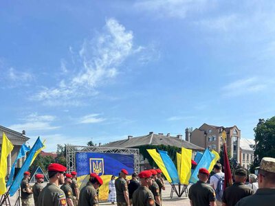 У Тернополі 30-ту річницю Конституції України відзначили патріотичними заходами