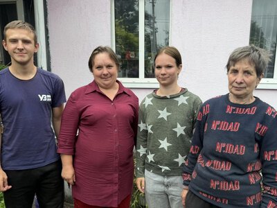 На Чернігівщині дівчина народила 16-річною. Чекає чоловіка з війни