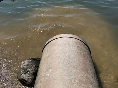 Екологічна катастрофа під Одесою: фекальний потік із «Зеленого мису» заливає море