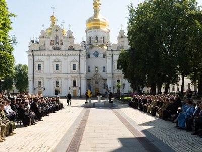  У Києво-Печерській лаврі відбулася молитва, яка об’єднала священиків, чиї храми були пошкоджені або зруйновані росіянами 