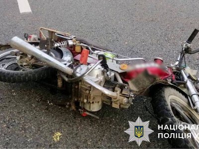  У Ніжині мотоцикліст не впорався з керуванням та потрапив до лікарні 