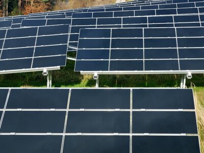 Черкаси отримали сонячні електростанції та інвертори для лікарень і шкіл