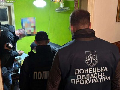 Трьох учасників наркоугруповання засудили до 8 років ув'язнення за збут метадону на Донеччині