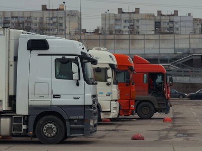 Російські автоперевізники підвищують тарифи через перебої з пальним