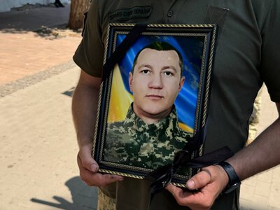  Ніжинщина провела в останню путь Героя Сергія Черненка 