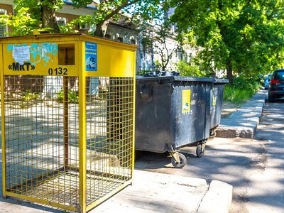 Миколаївців закликають сортувати сміття та викидати пластик в окремі контейнери