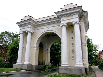 У Новгороді-Сіверському внаслідок обстрілу поранено 84-річну жінку