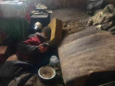 Покинута людина з інвалідністю та антисанітарія: у селі на Волині закликають відповідальні служби до дій (Фото)