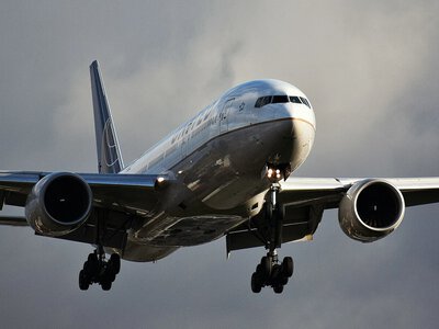 Авіапальне дешевшає, але квитки на літаки не поспішають падати в ціні