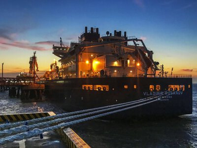 Росія розширює тіньовий флот для експорту LNG попри санкції